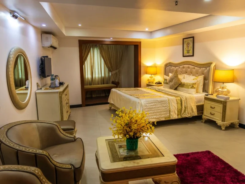 Honeymoon Suite (Hill Palace Hotel & Spa)