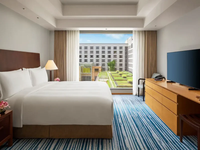 One Bedroom Patio Double Apartment – (Grand Hyatt Mumbai Hotel & Residences)
