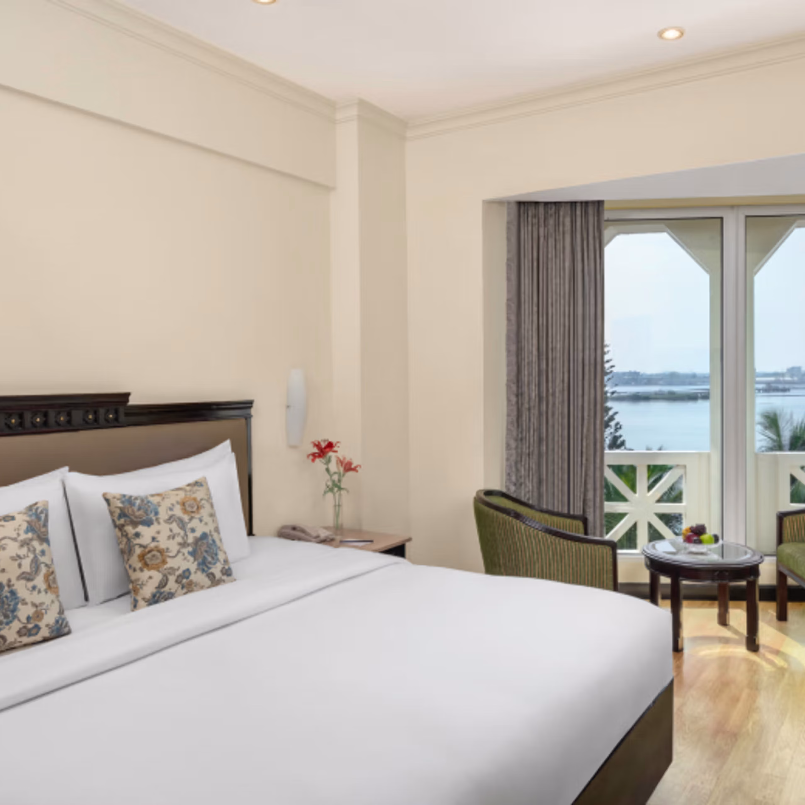 Executive Suite (Vivanta Ernakulam)