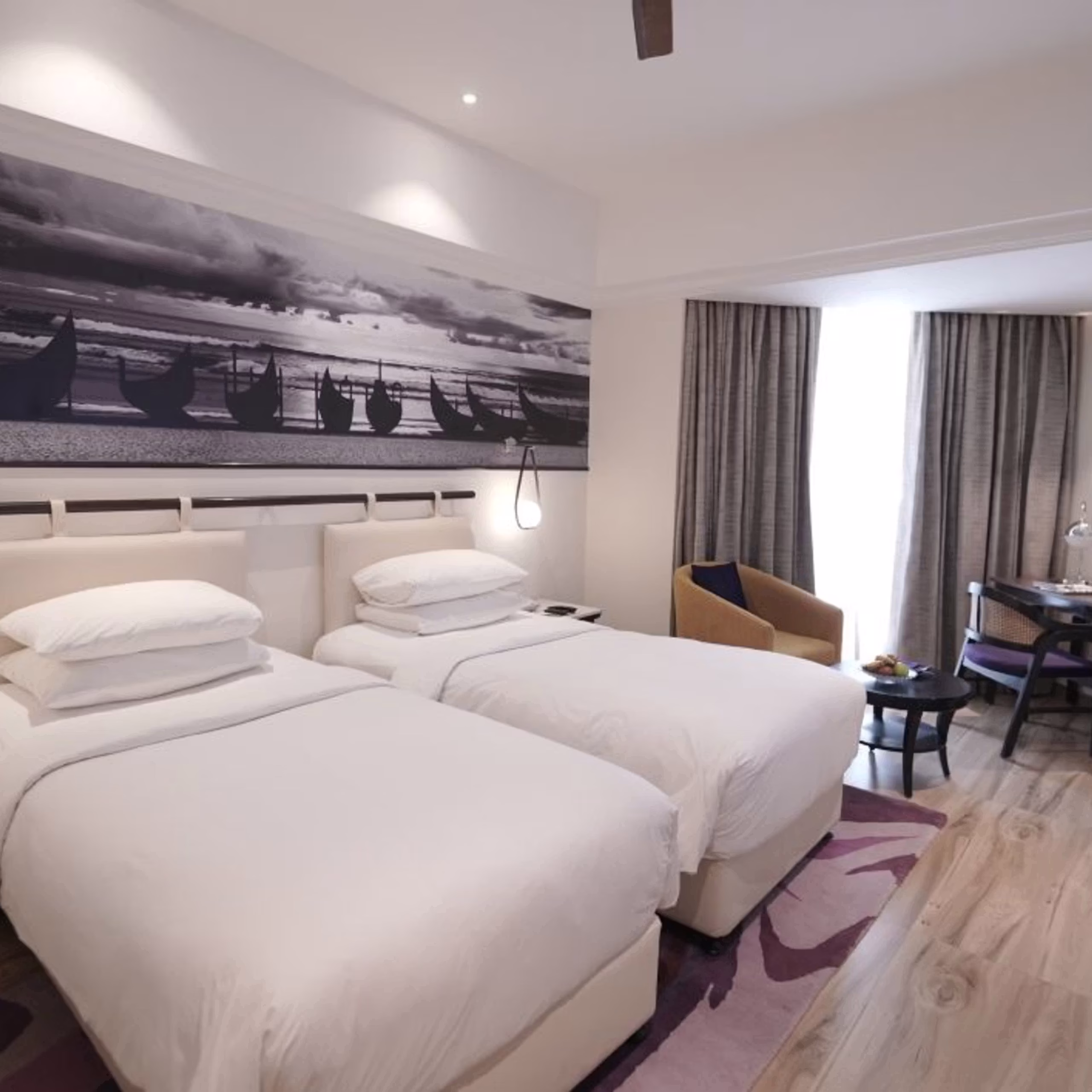 Premium Sunset View Room Twin Bed (Vivanta Ernakulam)
