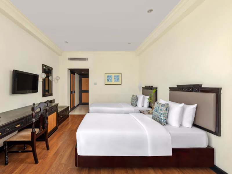 Superior Room Twin Bed (Vivanta Ernakulam)